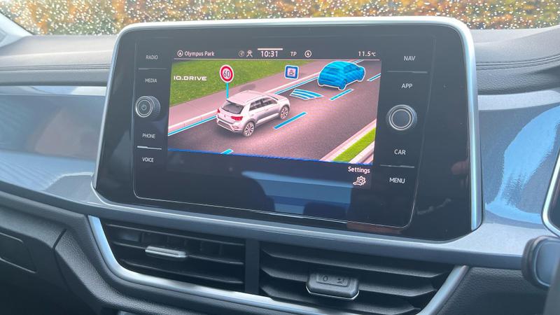 Used Volkswagen T-Roc 2023 for sale - 76452757: Photo 25