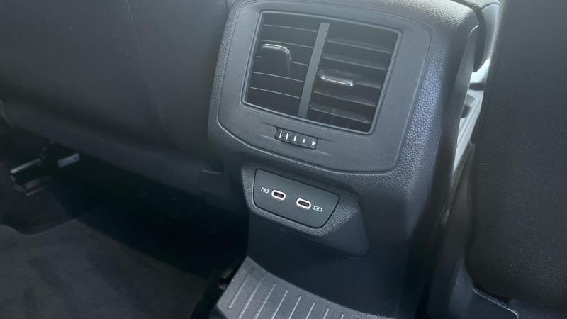 Used Volkswagen T-Roc 2023 for sale - 76452757: Photo 31