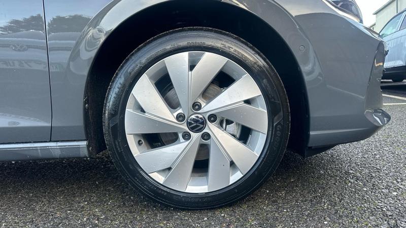 Used Volkswagen Golf 2025 for sale - 76931244: Photo 5