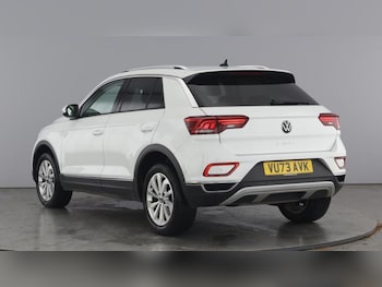 Used Volkswagen T-Roc 2023 for sale - 75805772: Photo