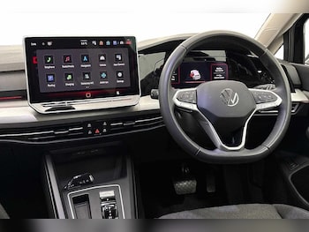 Used Volkswagen Golf 2025 for sale - 78682052: Photo