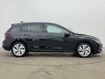 Used Volkswagen Golf 2025 for sale - 78682052: Photo