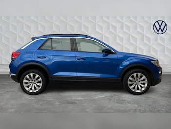 Used Volkswagen T-Roc 2019 for sale - 76750495: Photo