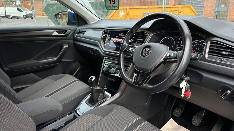 Used Volkswagen T-Roc 2019 for sale - 76750495: Photo 6