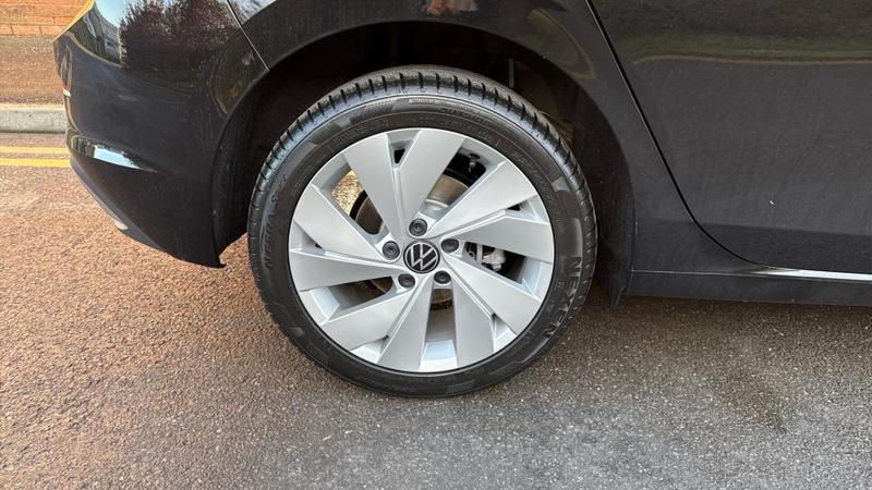 Used Volkswagen Golf 2025 for sale - 76931223: Photo 13