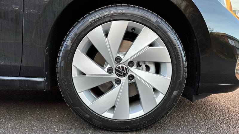 Used Volkswagen Golf 2025 for sale - 76931223: Photo 5