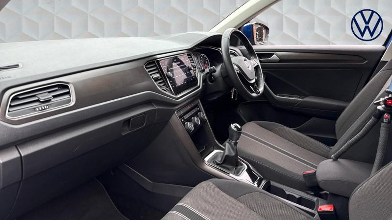 Used Volkswagen T-Roc 2019 for sale - 76415870: Photo 2