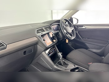 Used Volkswagen Tiguan Allspace 2023 for sale - 78656726: Photo