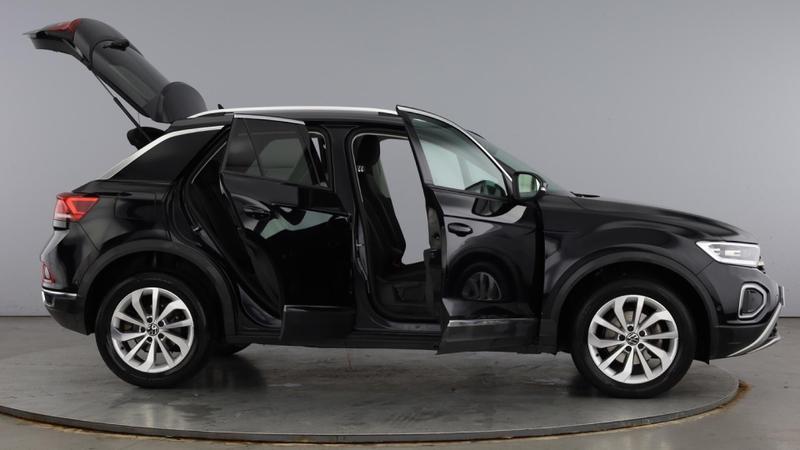 Used Volkswagen T-Roc 2023 for sale - 76476797: Photo 10