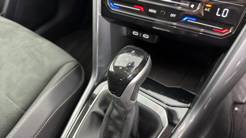 Used Volkswagen T-Roc 2023 for sale - 76476797: Photo 13