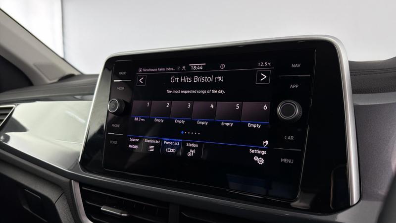 Used Volkswagen T-Roc 2023 for sale - 76476797: Photo 15