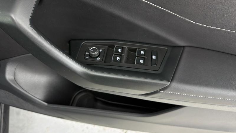 Used Volkswagen T-Roc 2023 for sale - 76476797: Photo 20