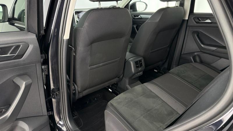 Used Volkswagen T-Roc 2023 for sale - 76476797: Photo 36