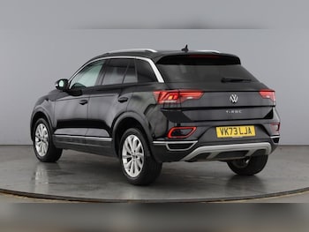 Used Volkswagen T-Roc 2023 for sale - 76476797: Photo