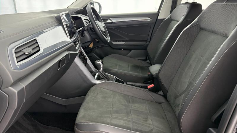 Used Volkswagen T-Roc 2023 for sale - 76476797: Photo 40