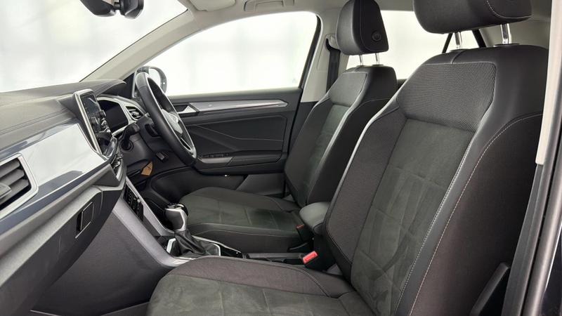 Used Volkswagen T-Roc 2023 for sale - 76476797: Photo 41