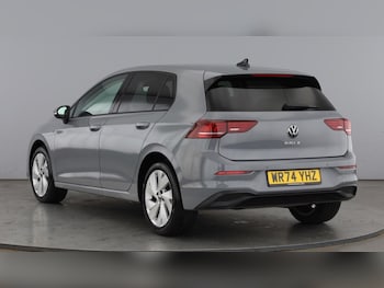 Used Volkswagen Golf 2024 for sale - 77851552: Photo