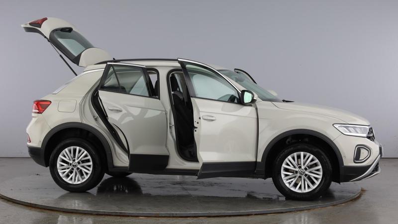 Used Volkswagen T-Roc 2022 for sale - 76104769: Photo 10