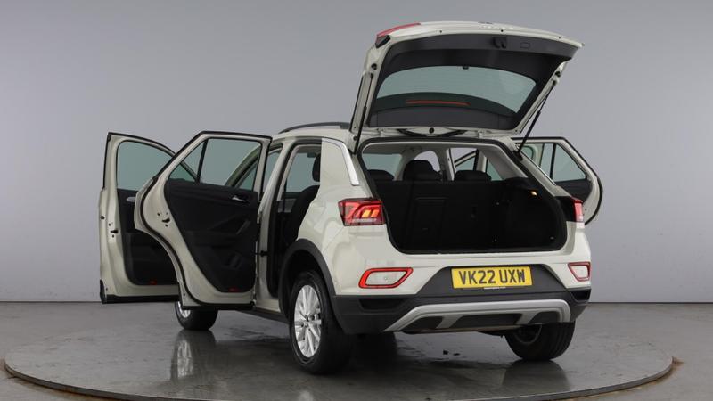 Used Volkswagen T-Roc 2022 for sale - 76104769: Photo 11
