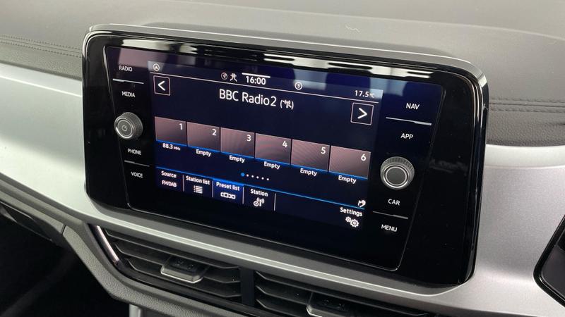 Used Volkswagen T-Roc 2022 for sale - 76104769: Photo 14