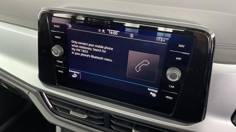 Used Volkswagen T-Roc 2022 for sale - 76104769: Photo 15