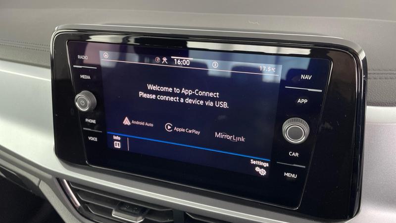 Used Volkswagen T-Roc 2022 for sale - 76104769: Photo 16