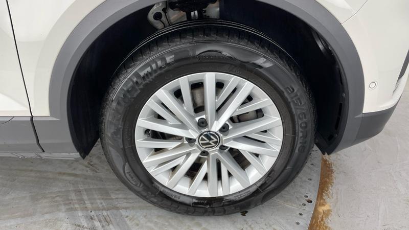 Used Volkswagen T-Roc 2022 for sale - 76104769: Photo 5