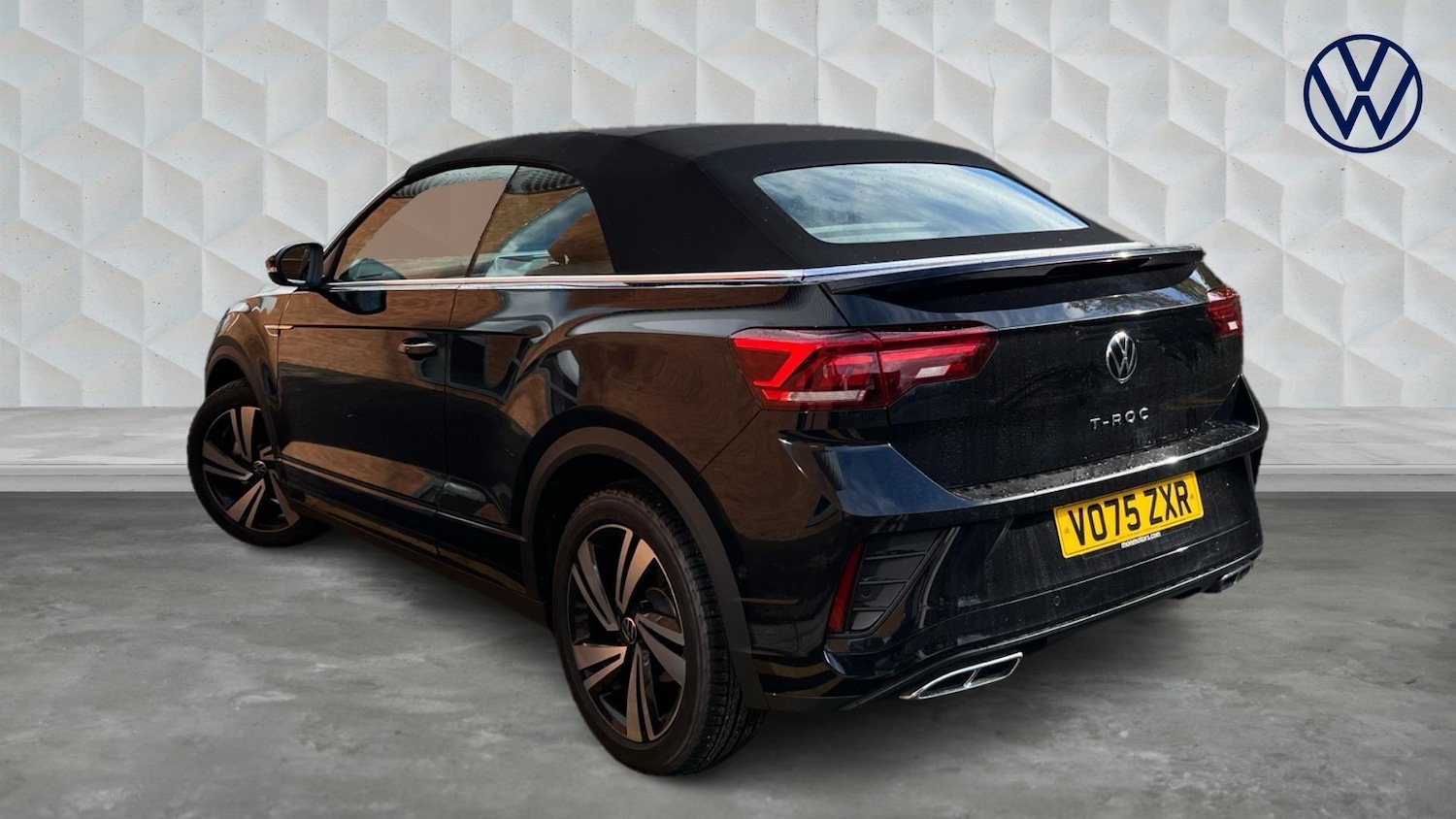 Used Volkswagen T-Roc 2025 for sale - 77506411: Photo 3