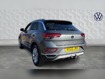 Used Volkswagen T-Roc 2022 for sale - 77881224: Photo