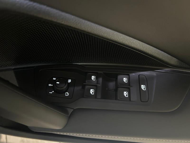 Used Volkswagen Tiguan for sale - 77447404: Photo 16