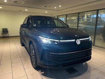 Used Volkswagen Tiguan undefined for sale - 77447404: Photo