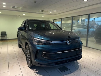 Used Volkswagen Tiguan undefined for sale - 77447404: Photo