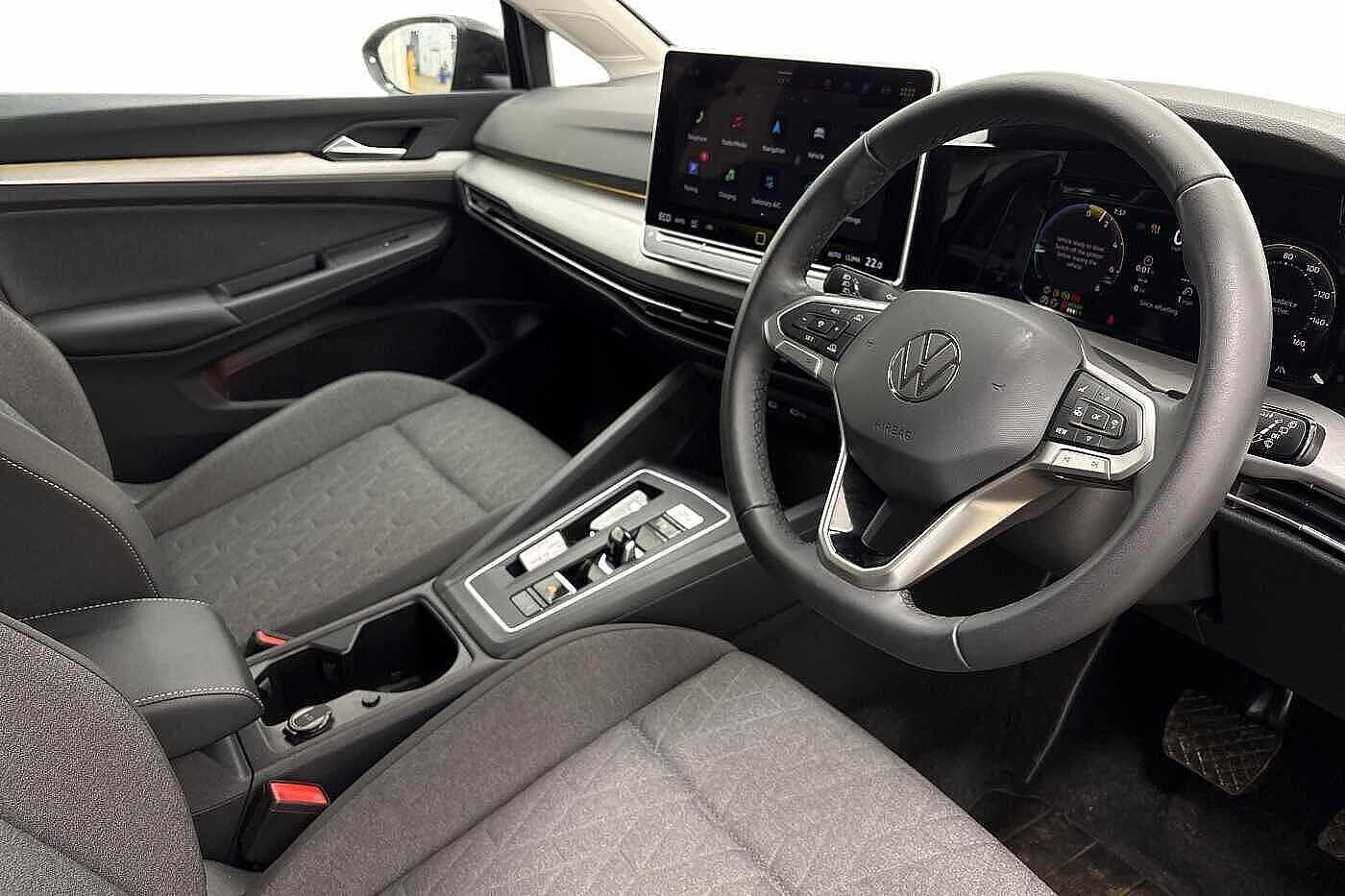 Used Volkswagen Golf 2025 for sale - 77602456: Photo 6