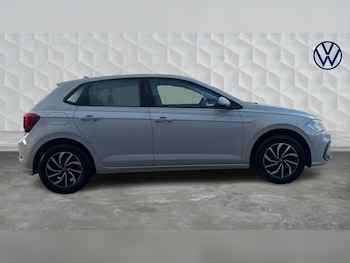 Used Volkswagen Polo 2023 for sale - 76653431: Photo