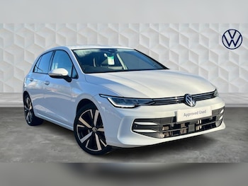 Used Volkswagen Golf 2024 for sale - 76452768: Photo