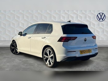 Used Volkswagen Golf 2024 for sale - 76452768: Photo