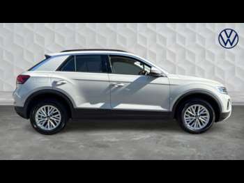 Used Volkswagen T-Roc 2023 for sale - 75088850: Photo