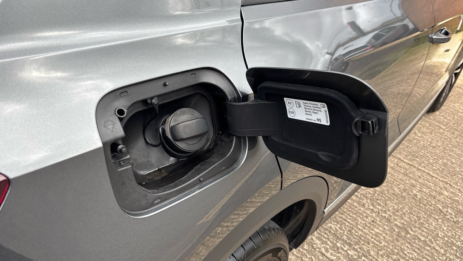 Used Volkswagen T-Roc 2024 for sale - 77602259: Photo 10