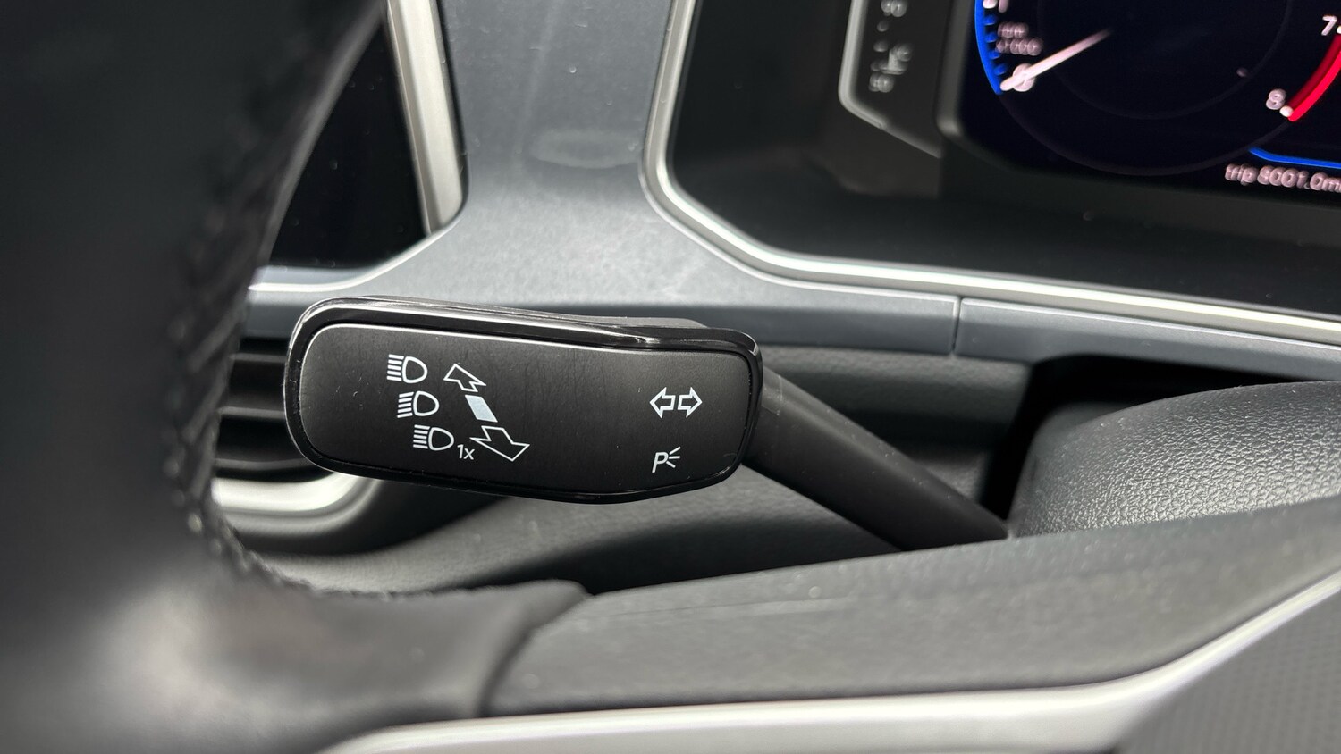 Used Volkswagen T-Roc 2024 for sale - 77602259: Photo 29