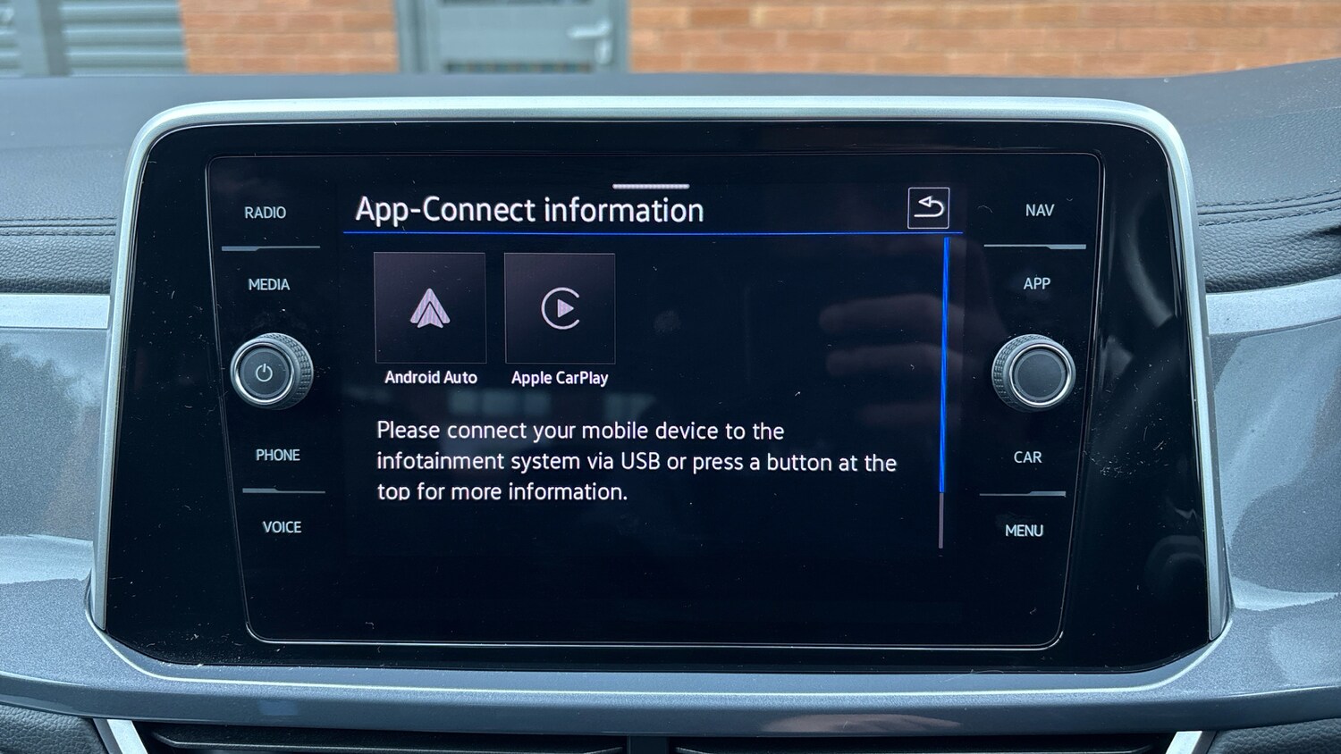 Used Volkswagen T-Roc 2024 for sale - 77602259: Photo 35