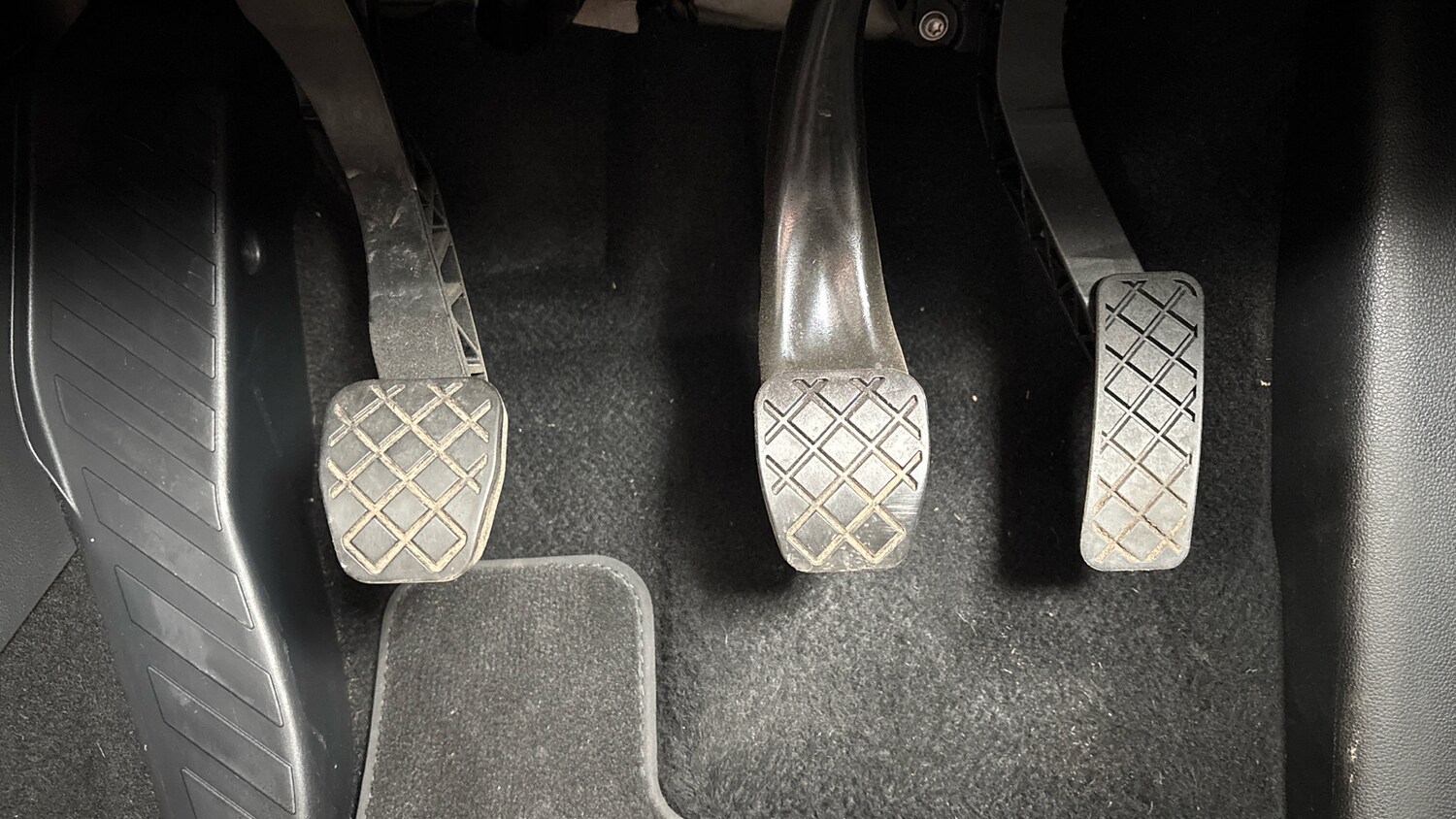 Used Volkswagen T-Roc 2024 for sale - 77602259: Photo 37