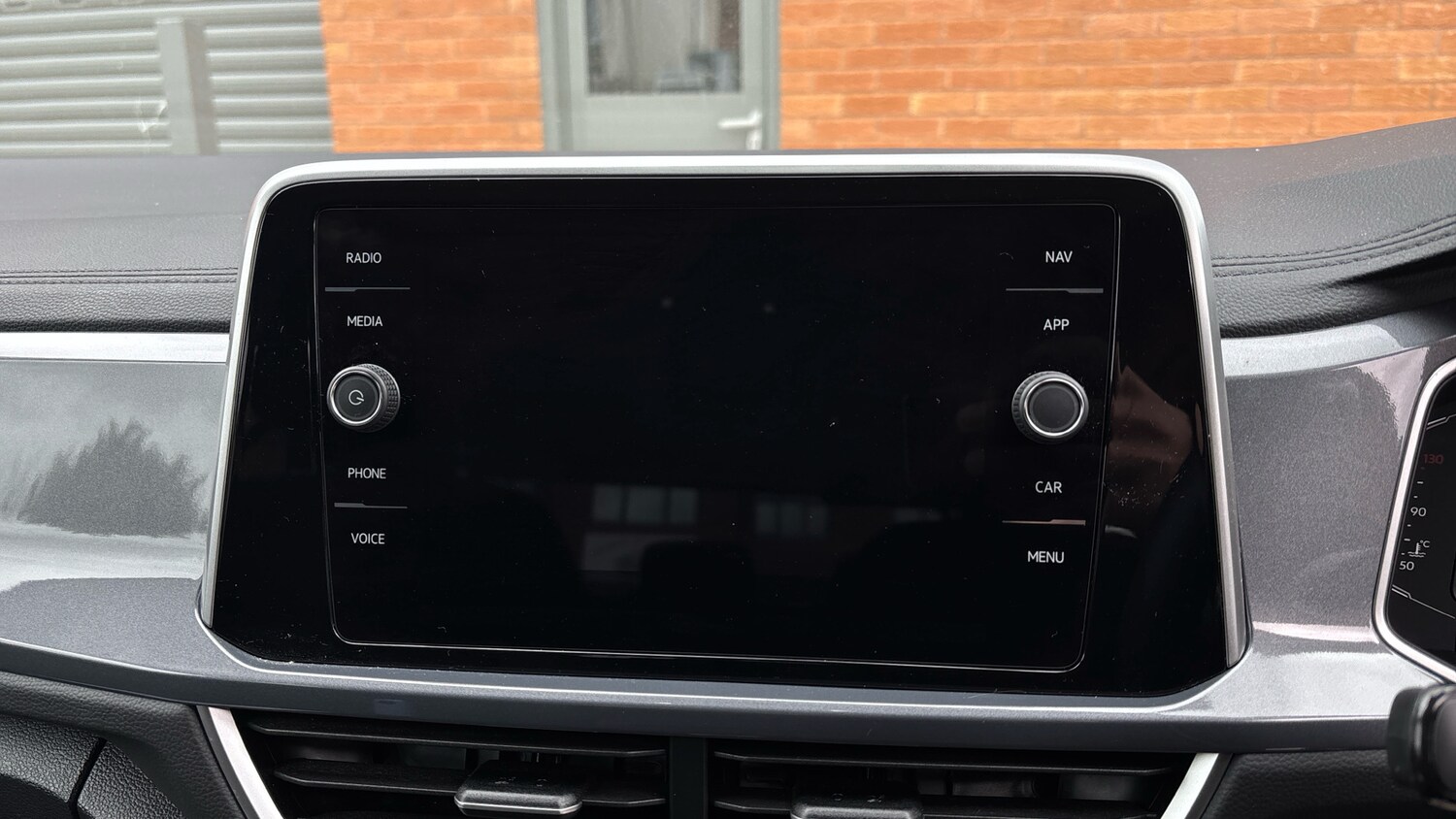 Used Volkswagen T-Roc 2024 for sale - 77602259: Photo 8