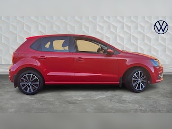 Used Volkswagen Polo 2017 for sale - 77367717: Photo