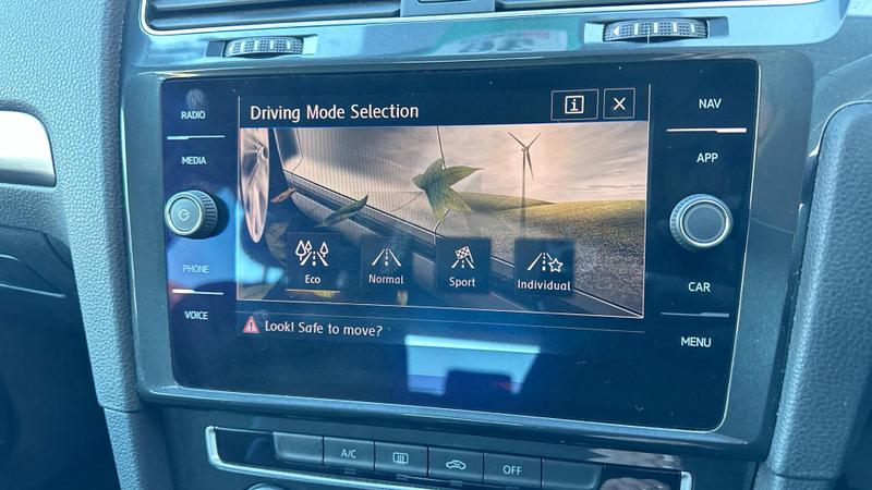 Used Volkswagen Golf 2019 for sale - 77088182: Photo 42