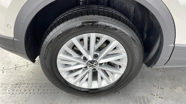 Used Volkswagen T-Roc 2023 for sale - 76067598: Photo 17