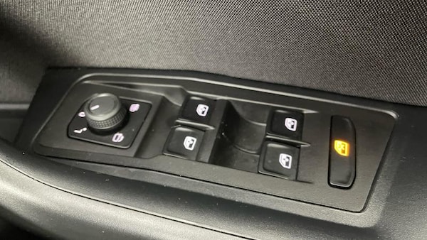 Used Volkswagen T-Roc 2023 for sale - 76067598: Photo 19