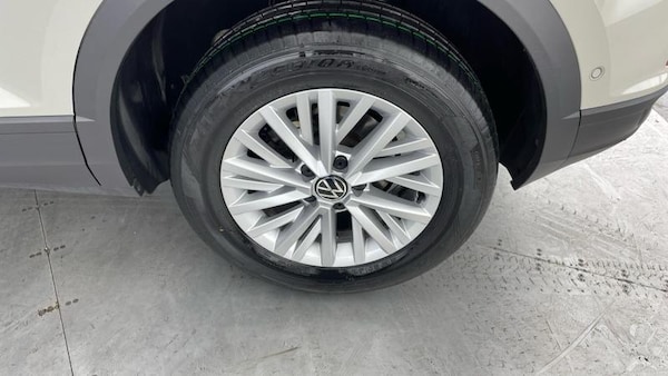 Used Volkswagen T-Roc 2023 for sale - 76067598: Photo 30