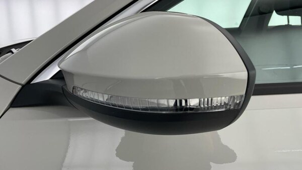 Used Volkswagen T-Roc 2023 for sale - 76067598: Photo 33