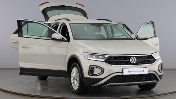 Used Volkswagen T-Roc 2023 for sale - 76067598: Photo 9