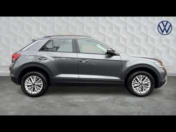 Used Volkswagen T-Roc 2023 for sale - 75088829: Photo